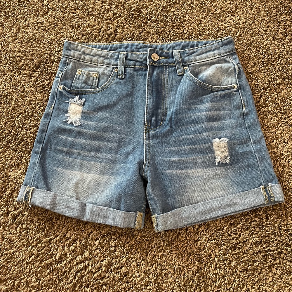 Light wash jean shorts | NWOT